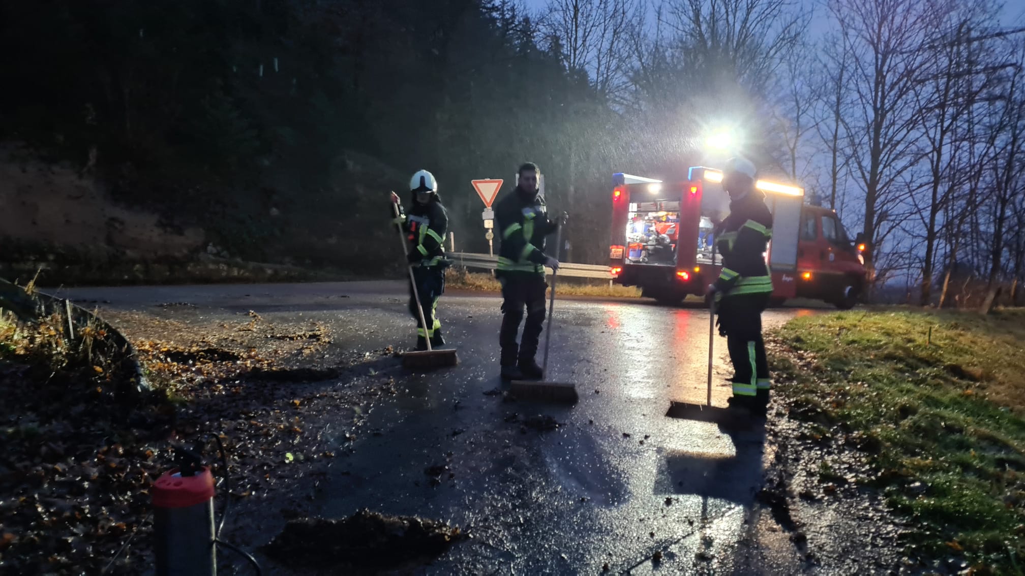 Ölspur zwischen Bollenbach und Steinach