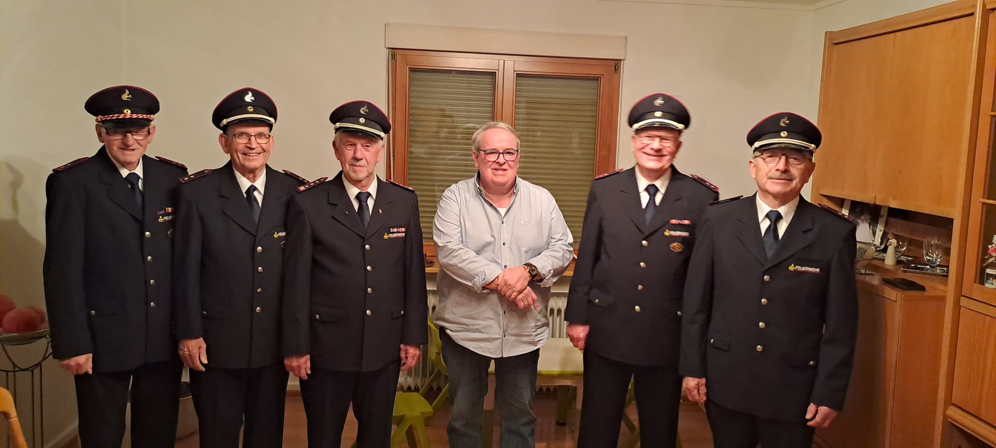Feuerwehr gratuliert Toni Heizmann zum 65. Geburtstag