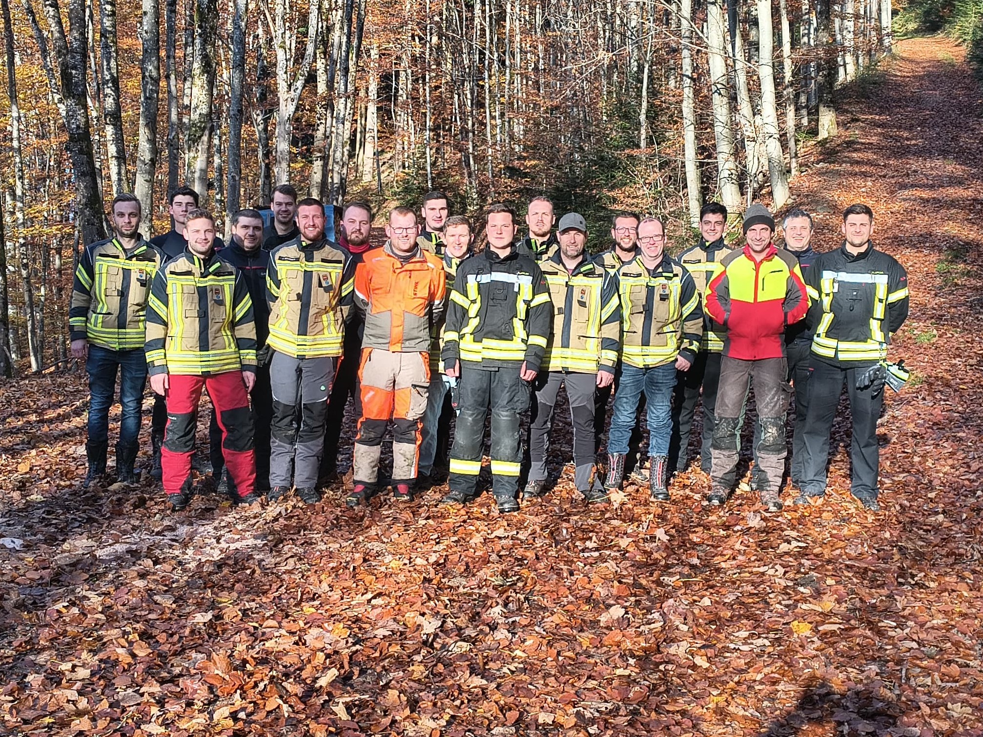 18 Kameraden absolvieren Motorsägenlehrgang